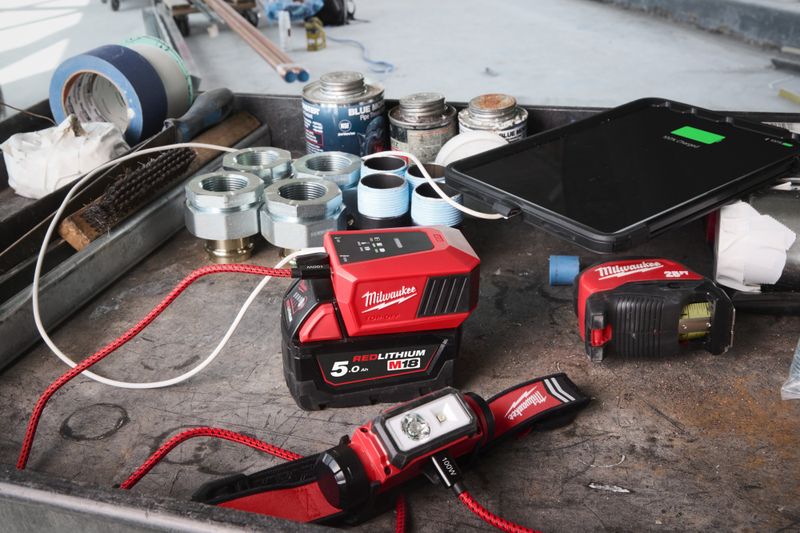 Hovedbilde Milwaukee M18TC-0 M18 TOP-OFF MINI CHARGER IN2